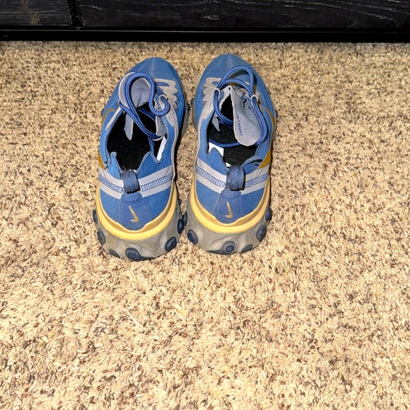 Custom Nike Shoes - Picture 4 of 5